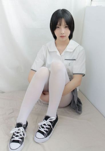 少妇寂寞小伙满足少妇在线观看