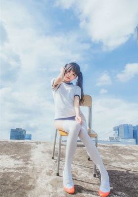 酒店服务生免费观看